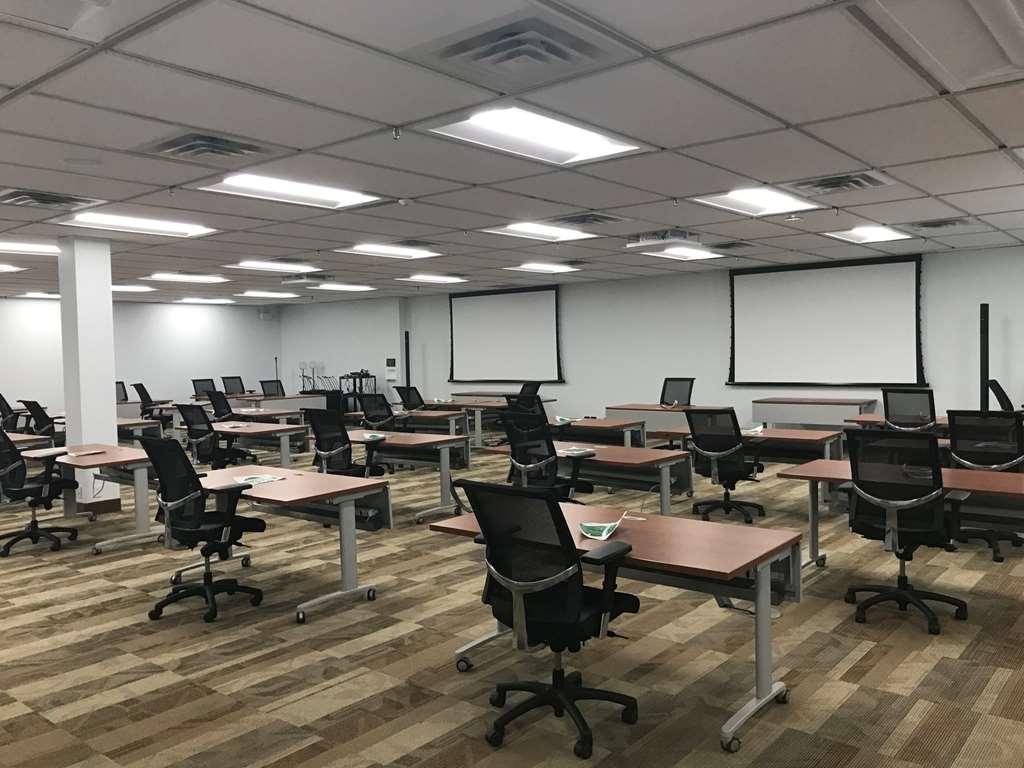 Dev Hotel And Conference Centre Корнуол Съоръжения снимка